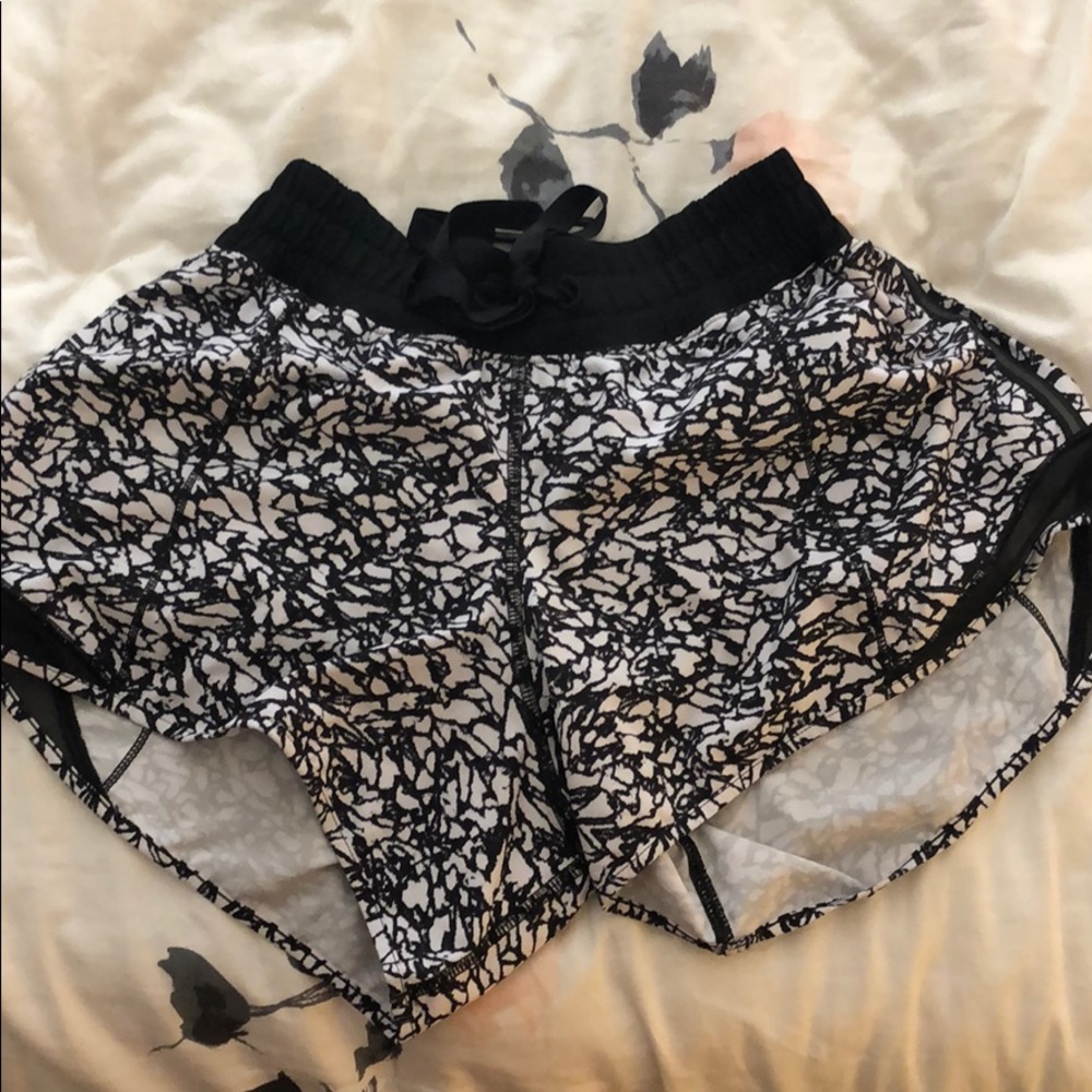 Lululemon hotty hot short - long
